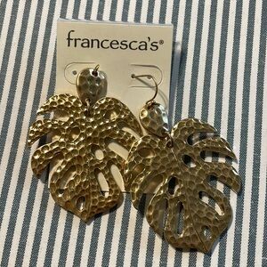 NWT Francesca’s Palm Earrings